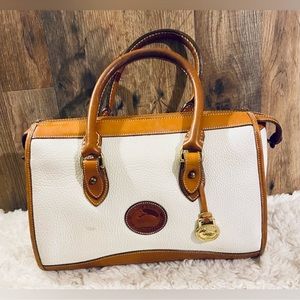Vintage DOONEY & BOURKE Pebbled White Leather BAG Made In USA